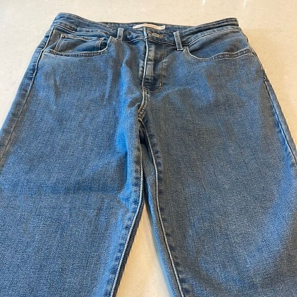 Levi’s 721 high rise skinny size 30. Women’s jeans great condition frayed hem. - Picture 1 of 7